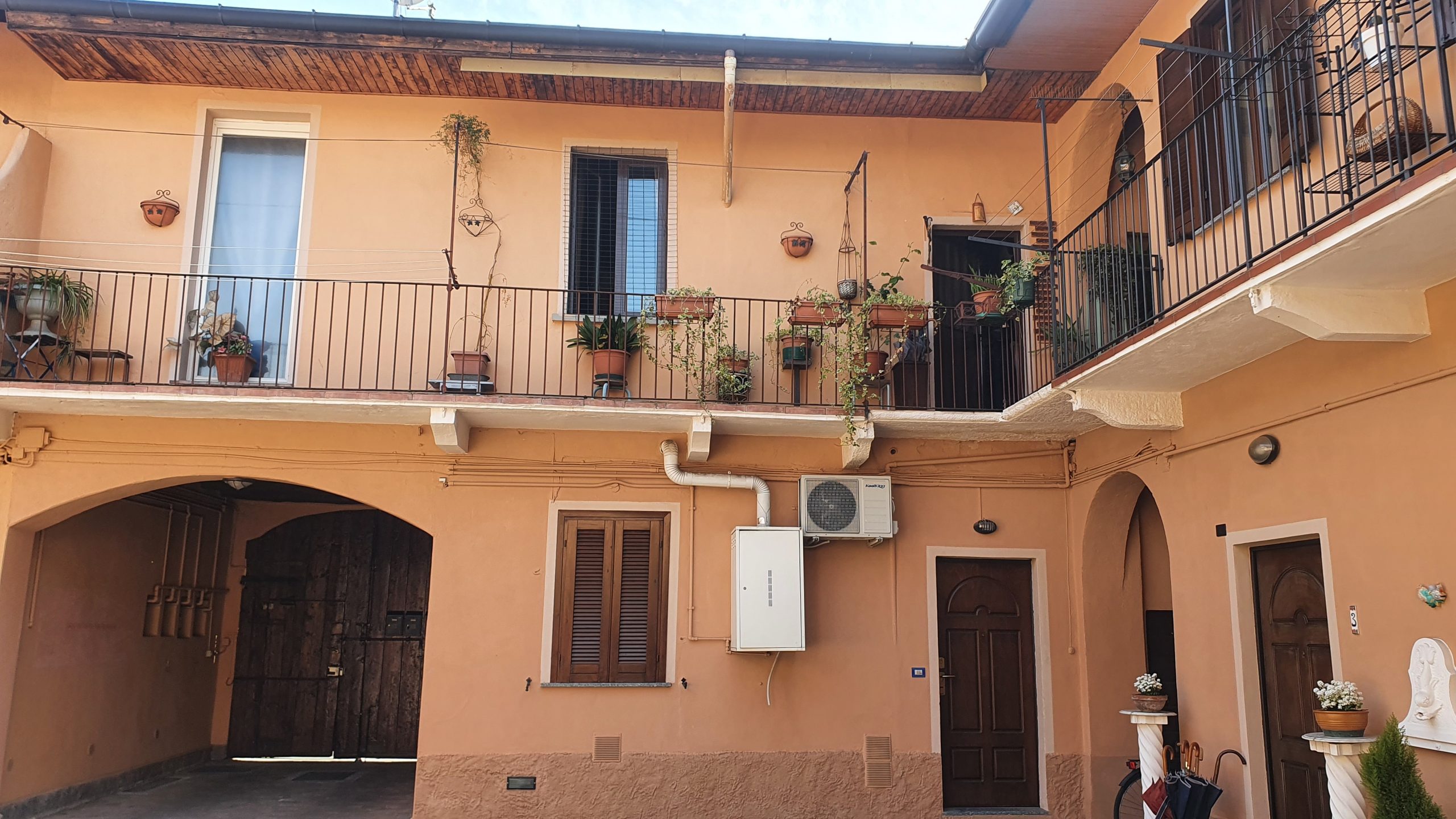 Appartamento trilocale in vendita a Legnano